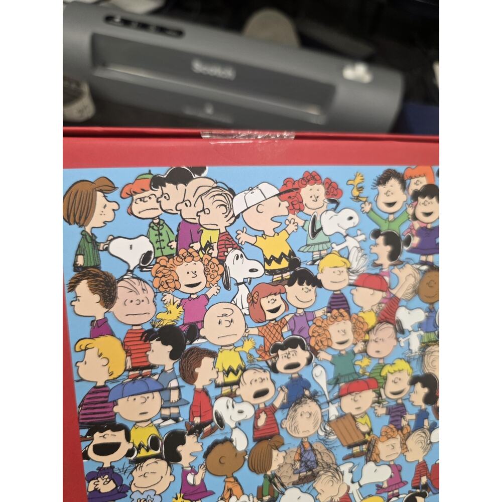 Rose Art Vintage Peanuts Snoopy 1,000 piece puzzle set (sealed) 27x20in. - Picture 3 of 4